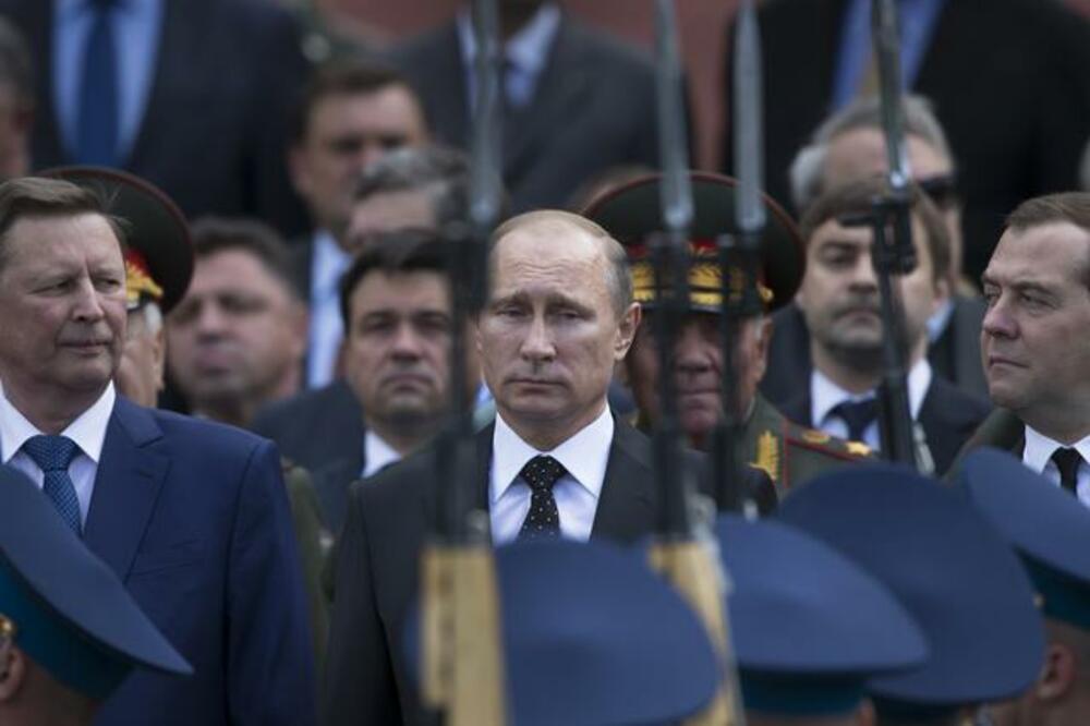 Sergej Ivanov, Vladimir Putin, Dmitrij Medvedev, Foto: Beta-AP