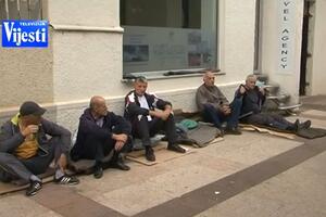 Radnici "Metalca" i dalje pred Vladom