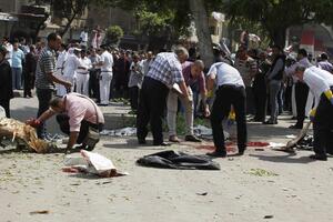 U bombaškom napadu u Kairu stradala dva policajca