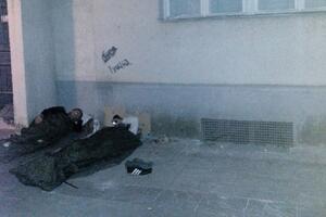 Radnici Metalca i šestu noć proveli pred Vladom