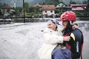 Poplave u Srbiji: Evakuisano 500 građana, ima nestalih