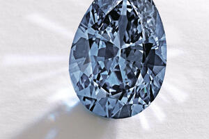 Rijetki plavi dijamant prodat za više od 27 miliona dolara