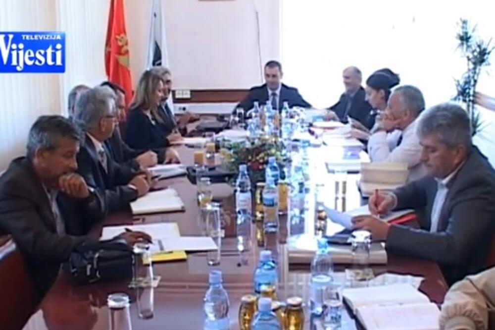 sastanak, deponija, Foto: Screenshot (YouTube)