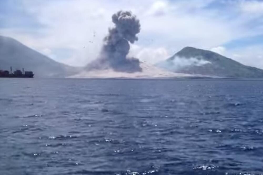 vulkan Tavarvur, Foto: Screenshot (YouTube)