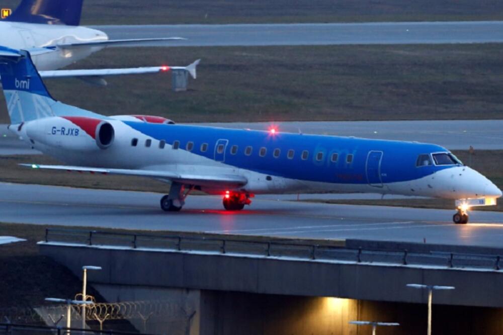 Avion Flajbmi na aerodromu u Minhenu, Foto: Reuters