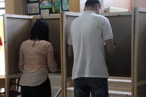 Kandže partitokratije