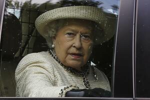 Kraljica Škotima: Razmislite pažljivo o budućnosti