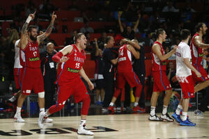 Otkazan čarter let srpskih navijača za Madrid!