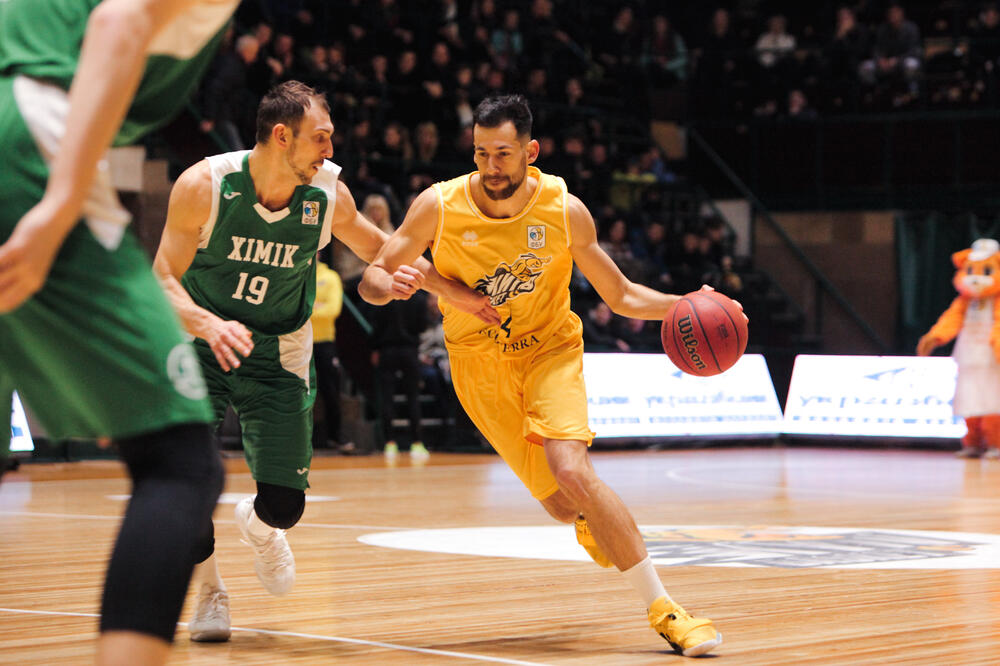 Prosjek preko 13 poena i pet skokova i asistencija: Miloš Latković na utakmici sa Himikom, Foto: Fbu.ua