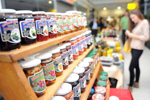 "Dani zdrave hrane": Najbolje prolaze med i maslinovo ulje