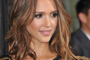 Džesika Alba: Mislila sam da nijesam dovoljno pametna