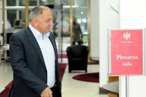 Pisali Đukanoviću i Lazoviću: Objasnite kako je A2A strateški...