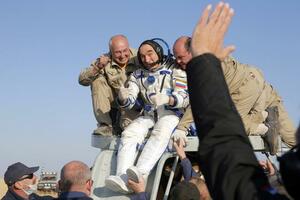 Povratak tri astronauta sa Međunarodne svemirske stanice