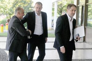 Zašto je DPS velikodušno dao SDP-u funkcije