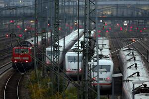 Njemačka: Štrajk zaustavio vozove na tri sata