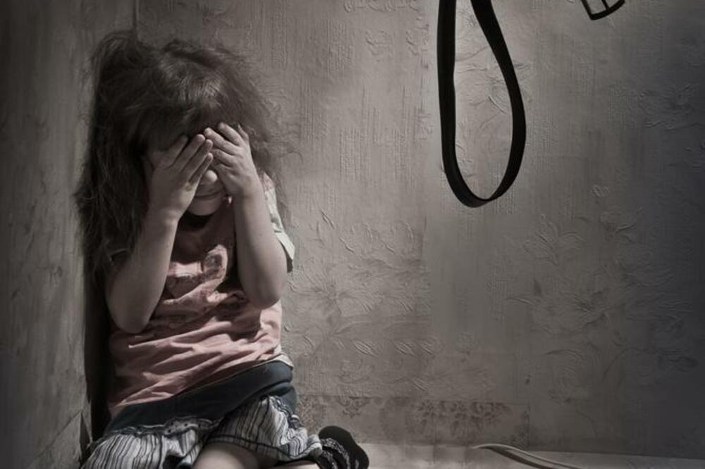 Djeca,  zlostavljanje, Foto: Shutterstock