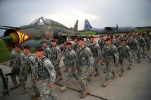 Obama šalje još 350 vojnika u Bagdad