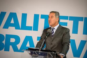 Đukanović čestitao nacionalni praznik Slovačke