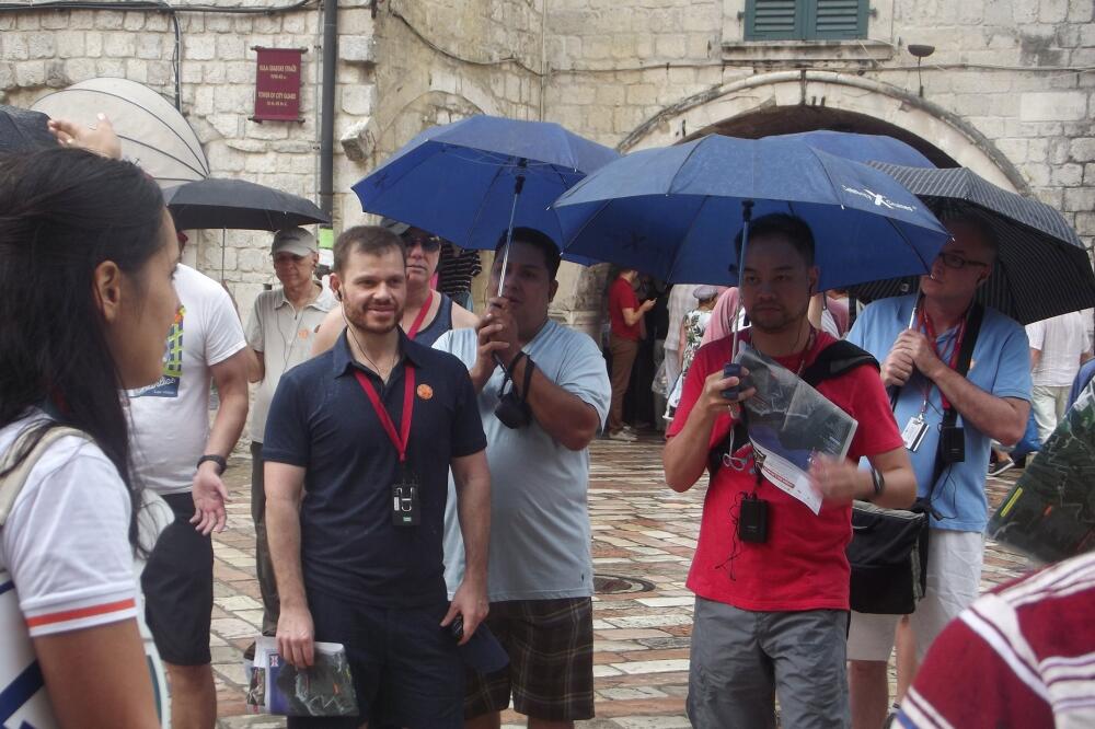 Kruzer sa LGBT, Selebrity Siluette, Foto: Ivana Komnenić