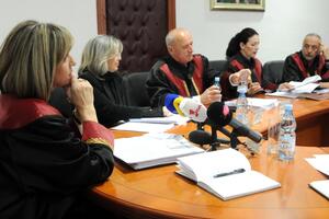 Moguće izuzeće sudija Ustavnog suda zbog principa nepristrasnosti