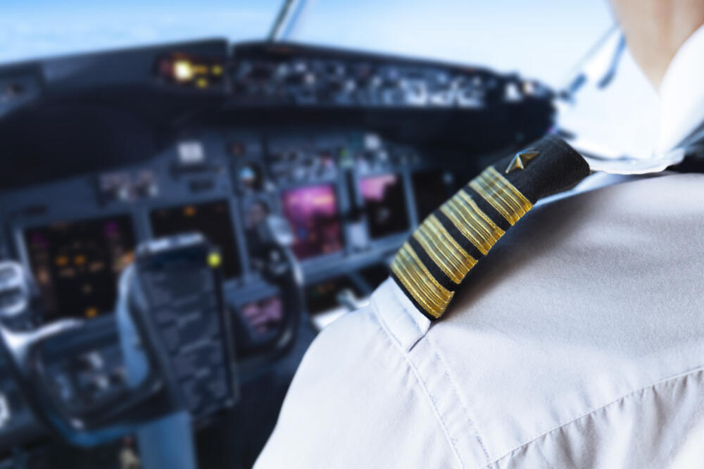 pilot, avion, Foto: Shutterstock