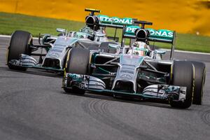 Hamilton: Rozberg me je namjerno udario