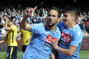 Iguain: Napoli mora u Ligu šampiona