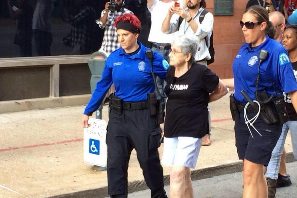 Hedi Epstajn, Foto: Twitter