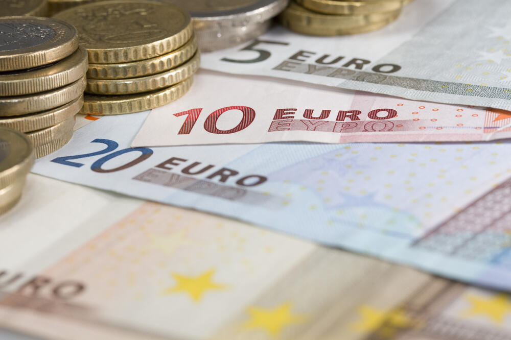 euro, money, Photo: Shutterstock
