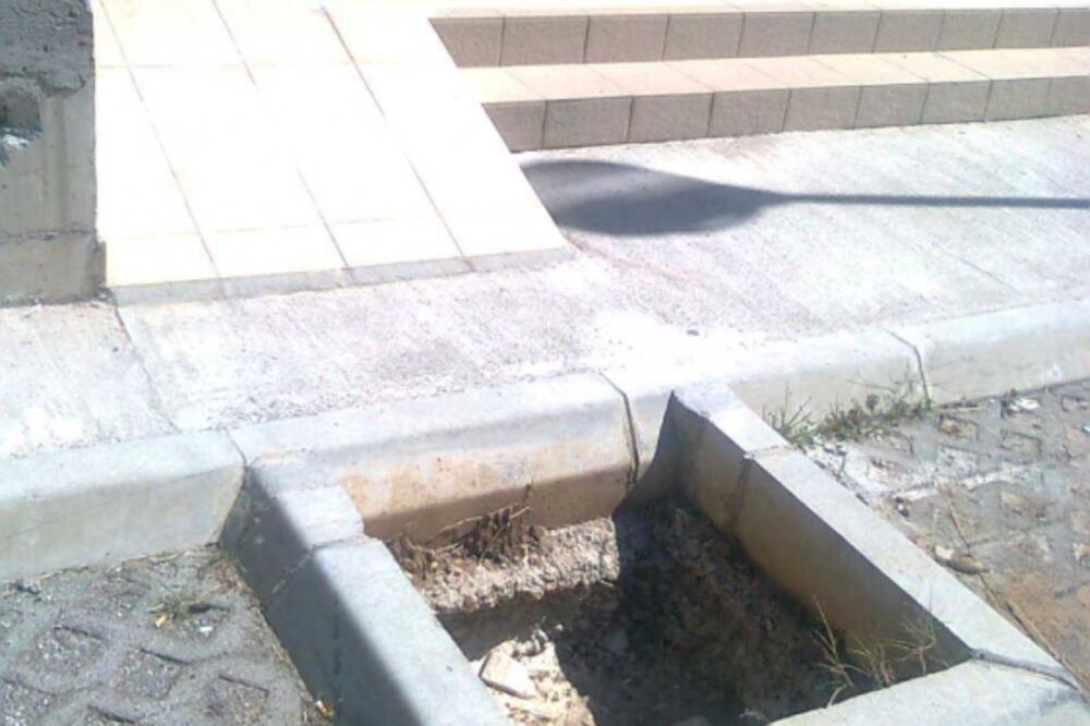 rampa, Tološki apartmani, Foto: Čitalac reporter