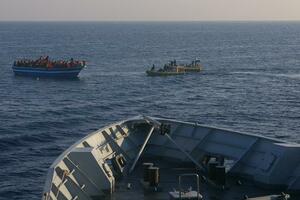 Italija: Mornarica presrela brodove sa 2.000 migranata
