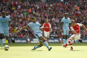 Arsenal razbio Siti i osvojio "Komjuniti šild"