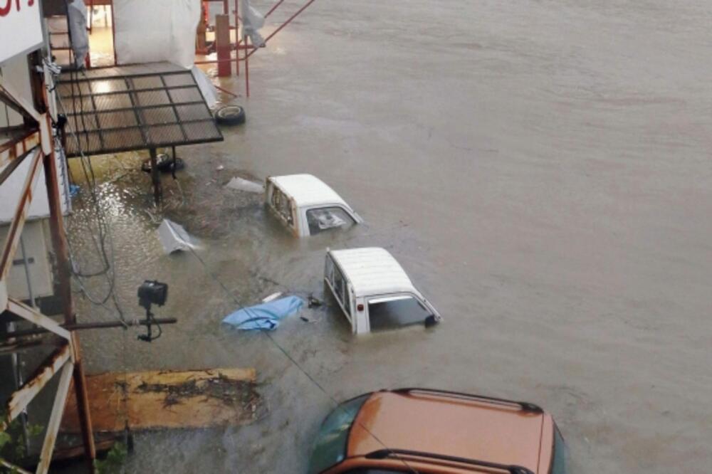 Japan, tajfun Halong, Foto: Reuters