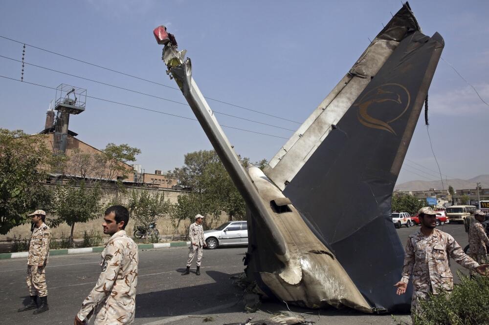 iran, avion, Foto: Beta/AP