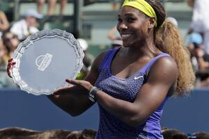 Serena se provukla protiv Voznijacki