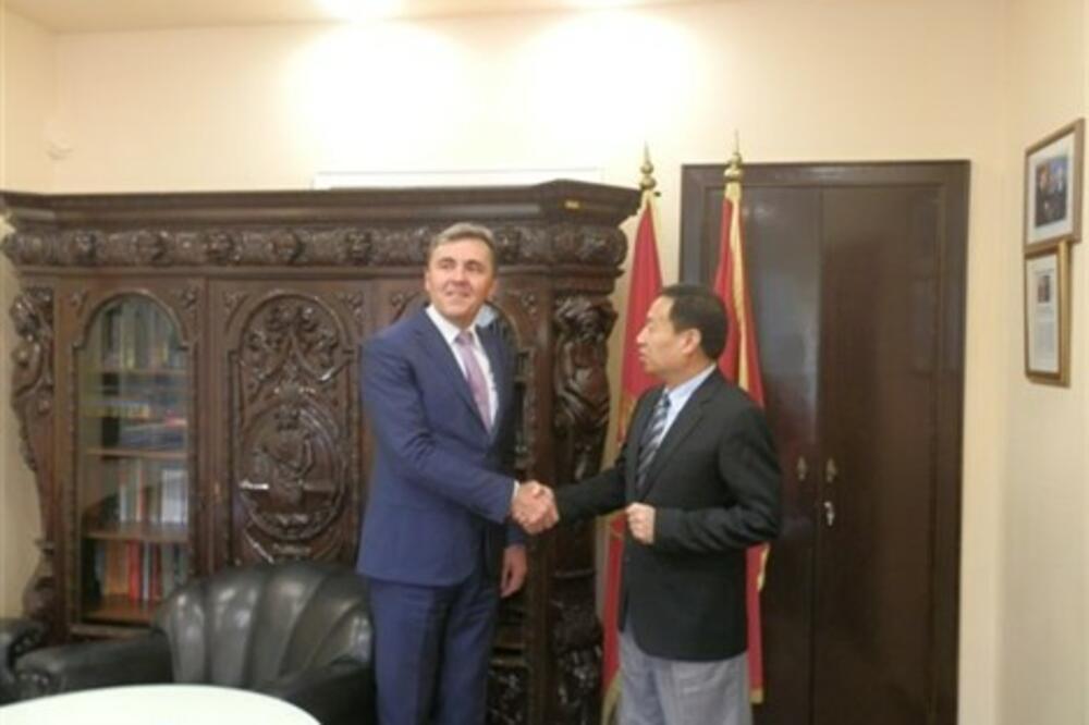 Radoje Žugić, Cui Zhivei, Foto: Gov.me