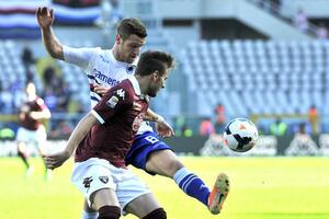 Škodran Mustafi potpisao za Valensiju