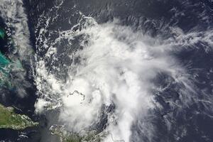 SAD: Tropska oluja Berta prešla u uragan