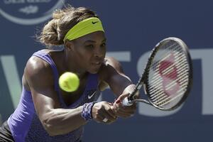 Serena Vilijams protiv Angelike Karber u finalu Stenforda