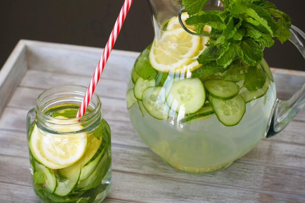 Sasi dijetalna voda, Foto: Shutterstock