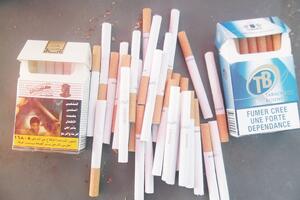 Cigarete za izvoz ponovo na ulici