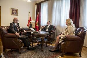 Kosovski otpravnik poslova opozvan iz CG zbog komentara na Fejsbuku