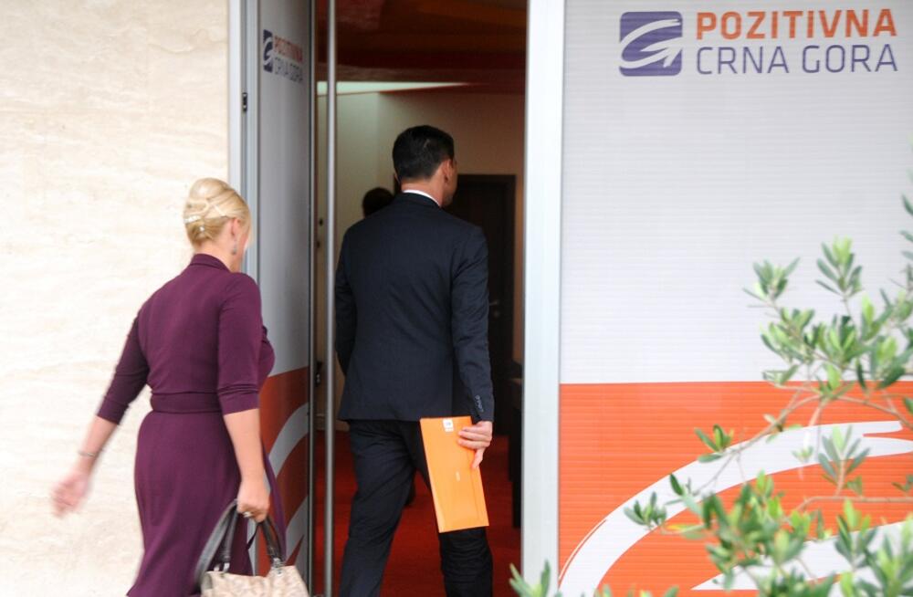 Azra Jasavić, Darko Pajović