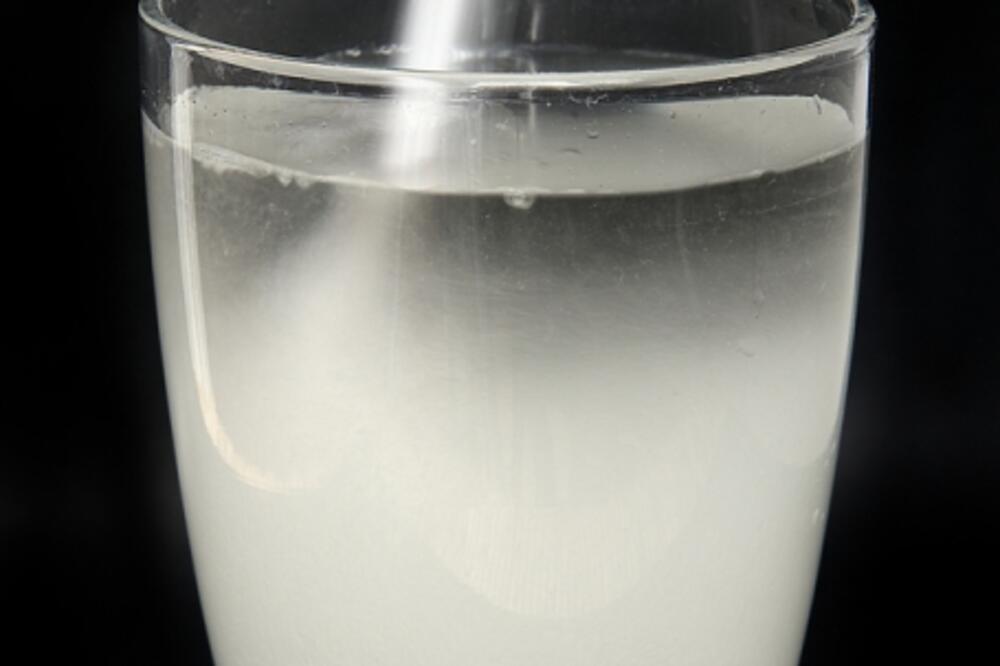 Voda, šećer, Foto: Shutterstock