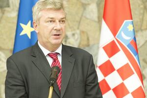 Hrvatski ministar priključen na respirator