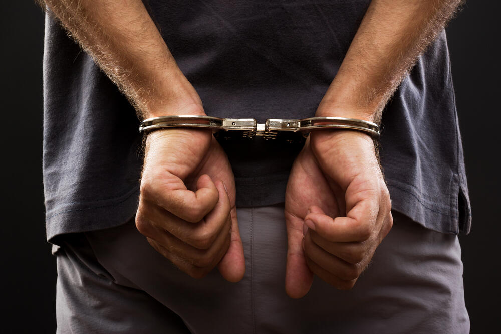 Kriminalac, hapšenje, Foto: Shutterstock