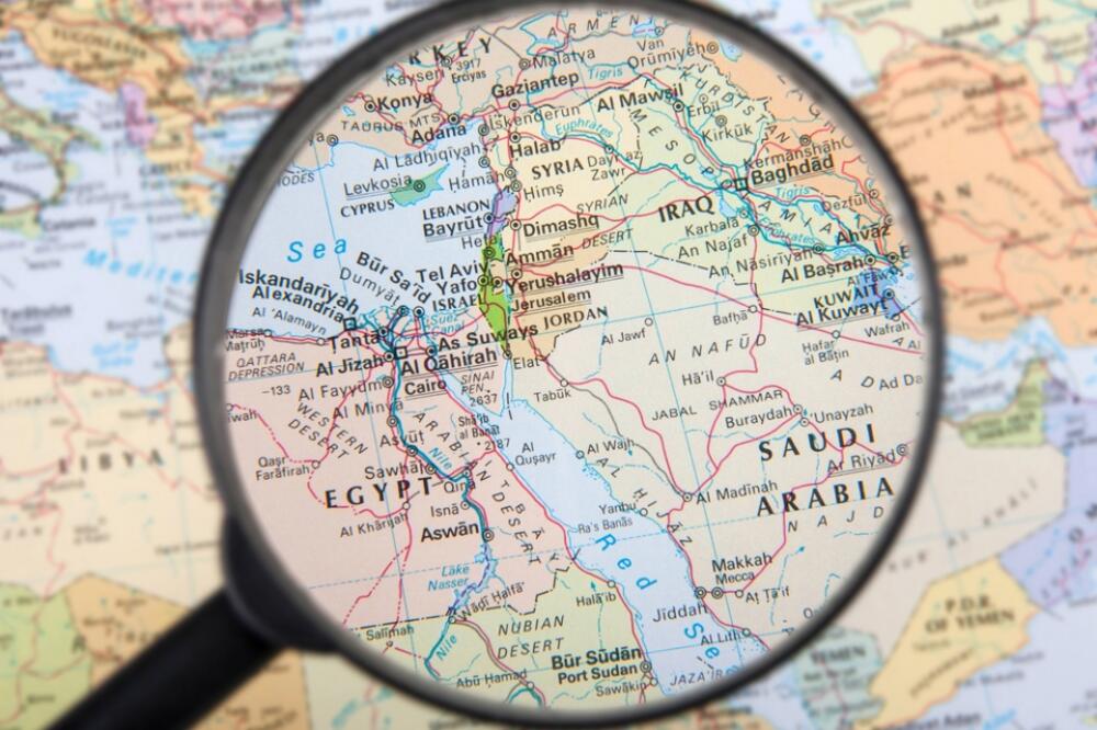 Mapa, istok, Foto: Shutterstock