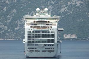 U Kotor uplovio kruzer sa više od 3.300 putnika