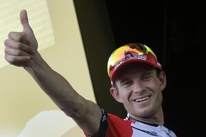 Kristofu 12. etapa, Nibali zadržao žutu majicu