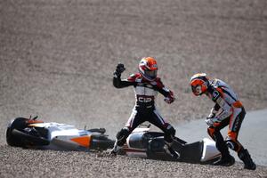 Tuča vozača u Moto3 GP!